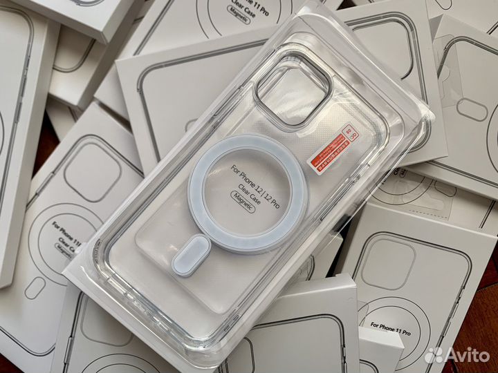 Новые чехлы Clear Case Magnetic для iPhone