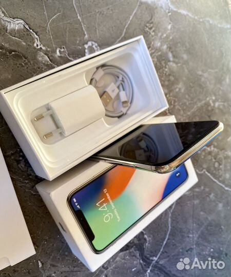 iPhone X, 256 ГБ