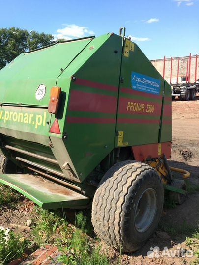 Пресс-подборщик Pronar, 2012