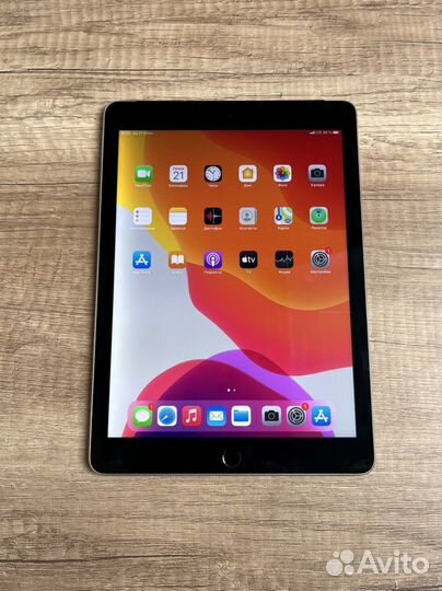 iPad Air 2 64 гб+SIM карта Ростест