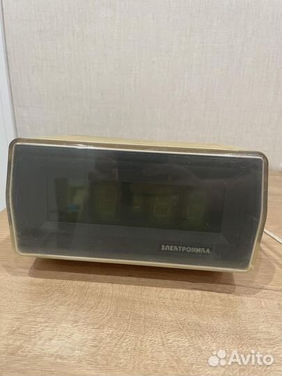 Часы электроника СССР, настольные