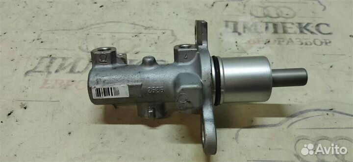 Цилиндр тормозной главный Audi A8 D3 4E 2004-20