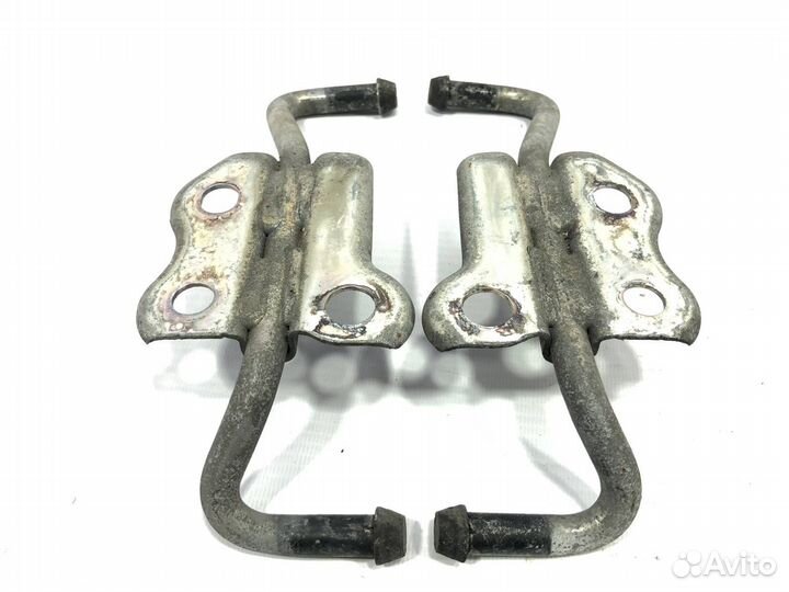 Крепление глушителя заднее Lexus Gs460 URS190