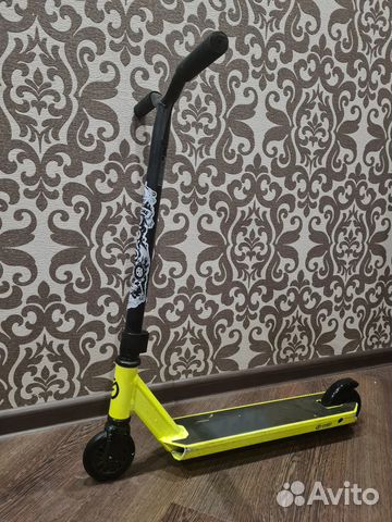 Трюковой самокат для ребенка (рост от 120 см)