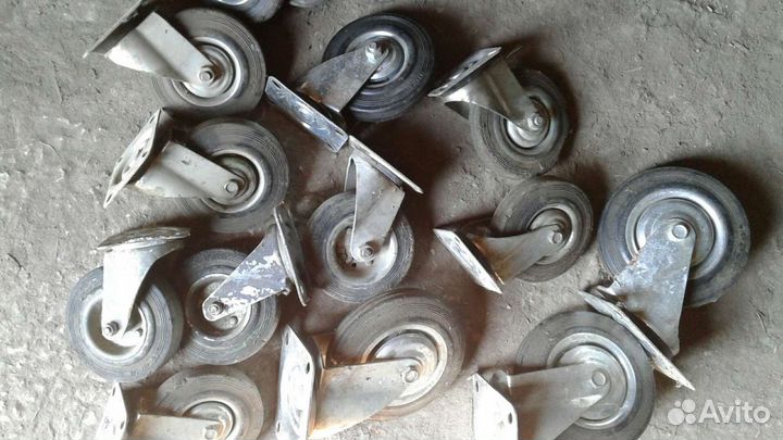 Колеса для мусорного бака