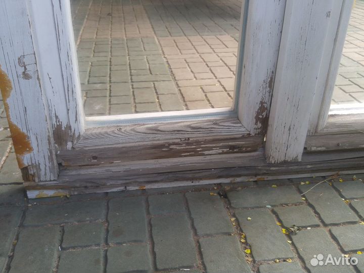 Оконный блок деревянный со стеклопакетами, б/у