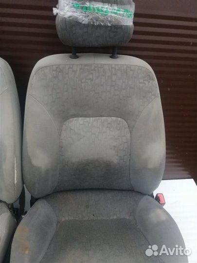 Передние Сиденья переднее Fiat Albea 350A1000 2011