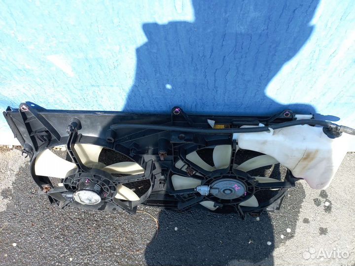 Диффузор радиатора toyota voxy noah