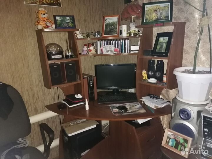 Компьютерный столик бу