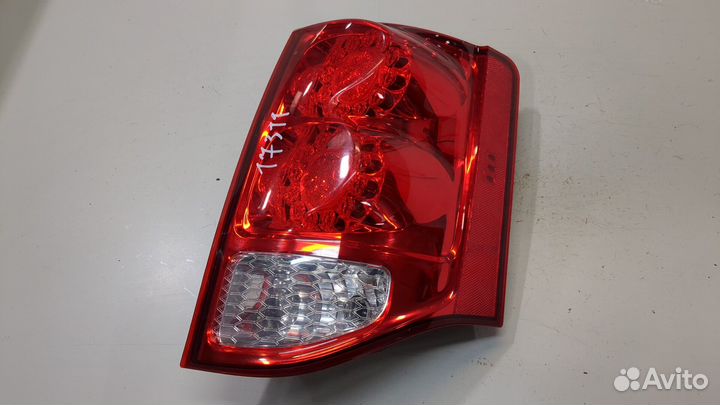 Фонарь (задний) правый Dodge Grand Caravan