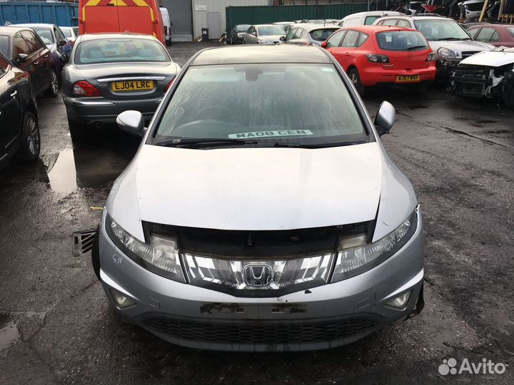 Разбирается honda Civic 5D 2006-2012