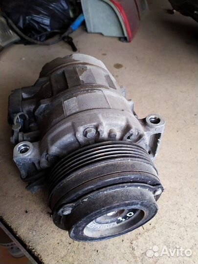 Компрессор кондиционера бмв е39