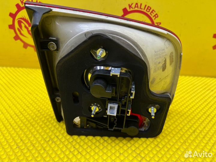 Фонарь задний правый Volkswagen Touareg 7LA 2.5