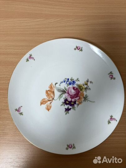 Большая тарелка блюдо