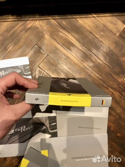 Оригинальная папка Ferrari 458 Italia