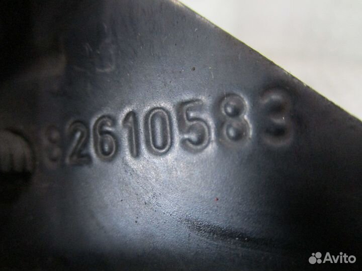 Кронштейн клаксона Volvo 82610583