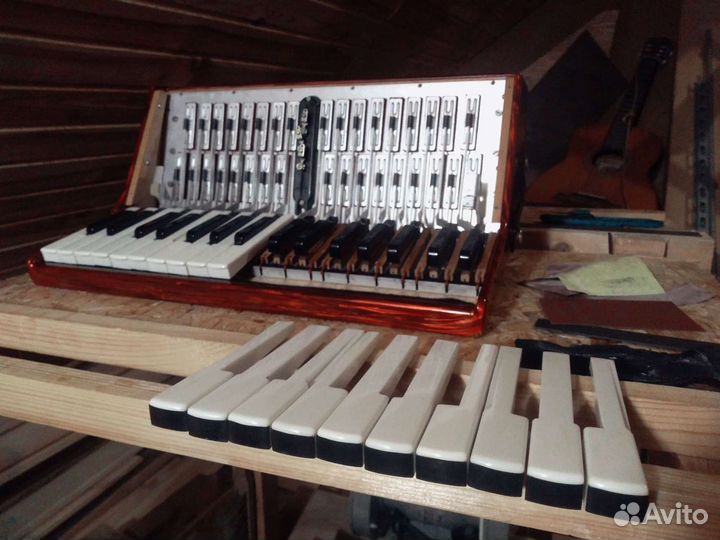 Мастер по ремонту аккордеонов