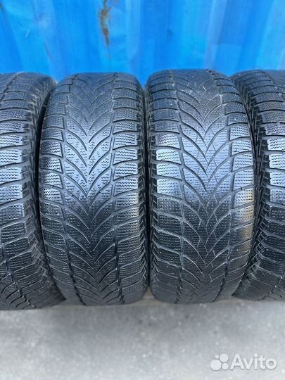 Goodyear UltraGrip Ice 2 225/60 R16 102T