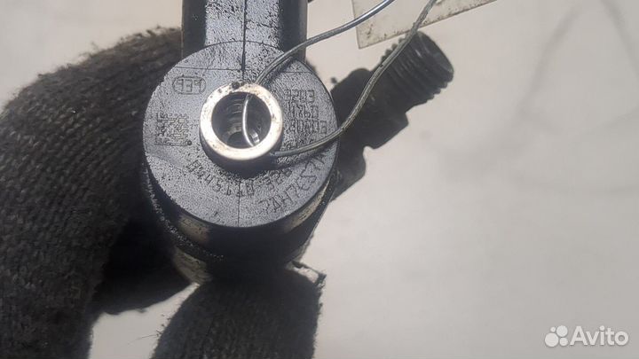 Форсунка топливная Opel Meriva 2010, 2012