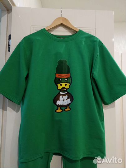 Костюм брючный новый