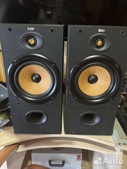 Акустическая система/колонки Bowers& Wilkins dm602