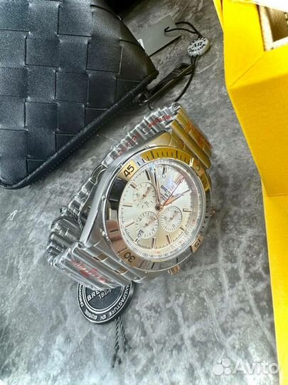 Наручные часы Breitling