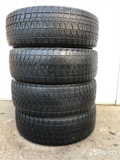 Bridgestone Blizzak DM-V1 235/65 R17