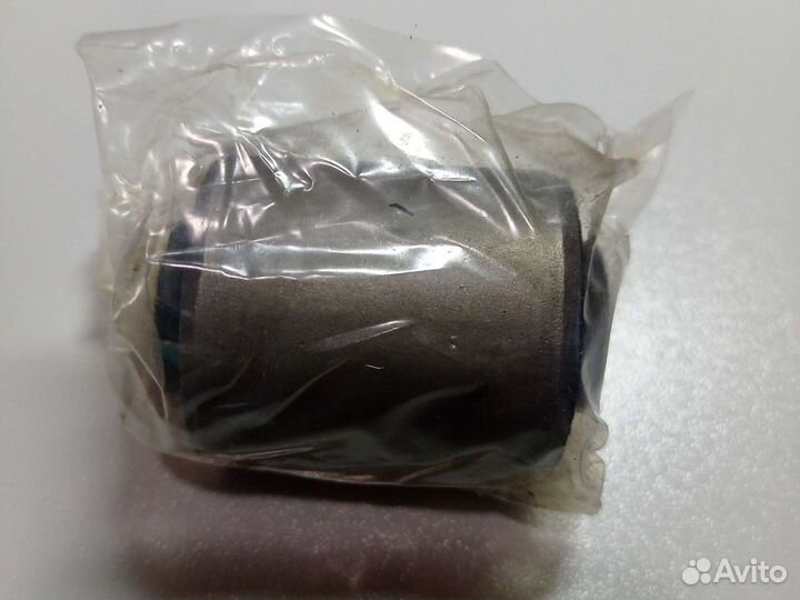 Сайлентблок нижнего поперечного рычага