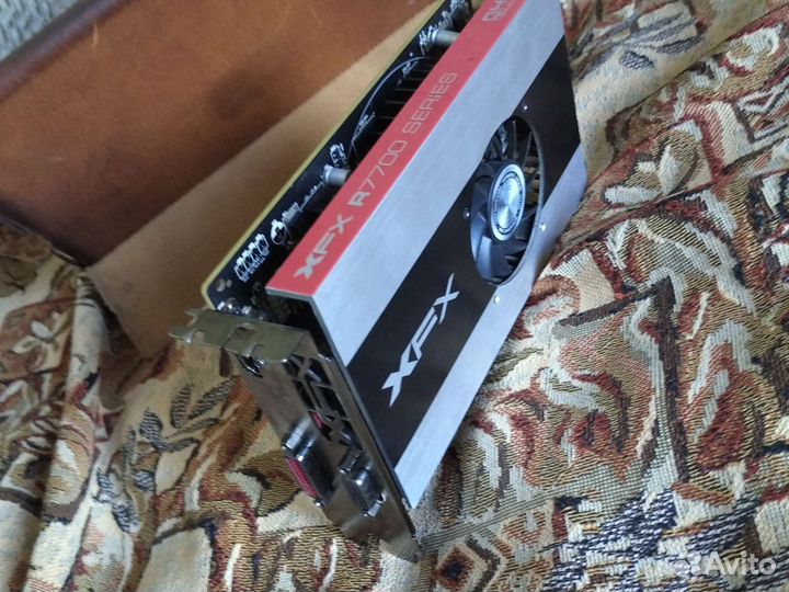 Видеокарта xfx r7700