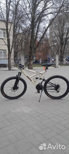 Горный велосипед двухподвес