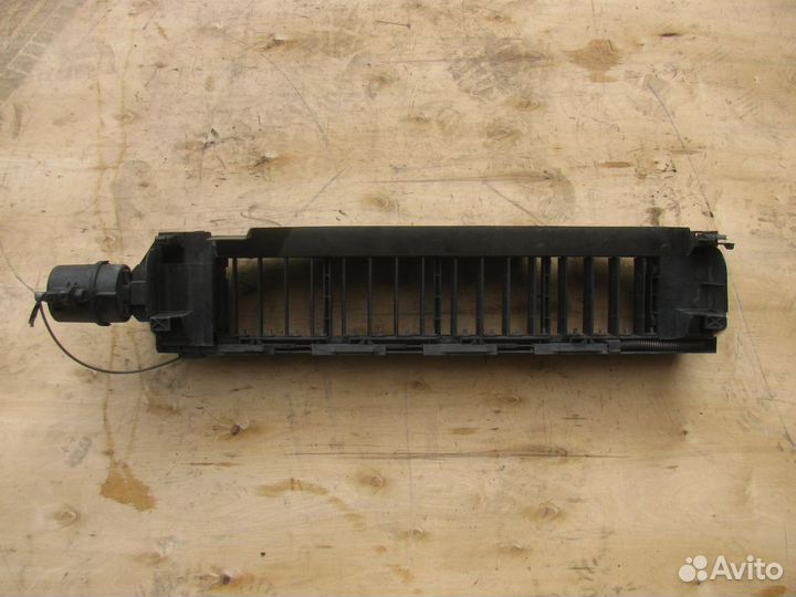 Дефлектор передний шторки Mercedes E320 W211