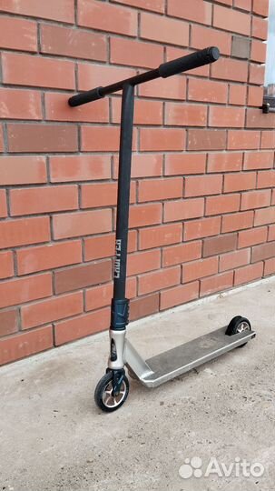 Трюковой самокат tech team chopper