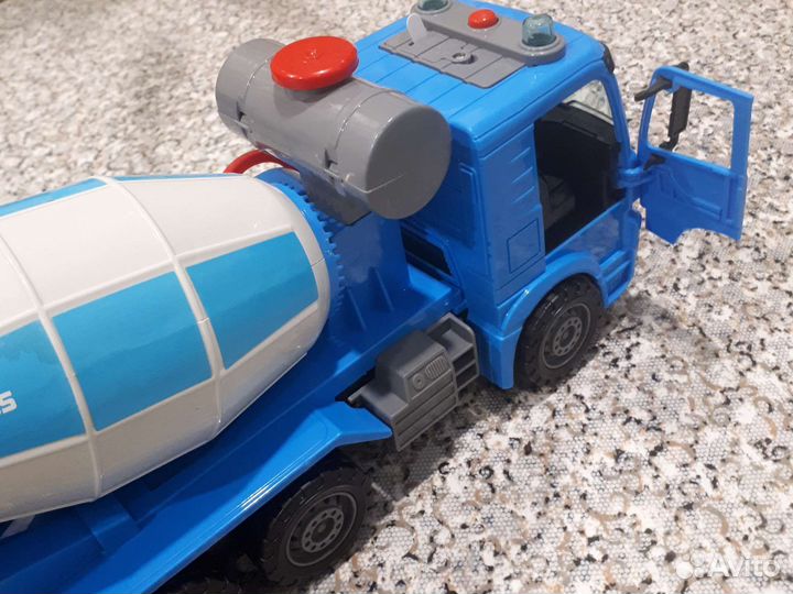 Машинка - бетономешалка