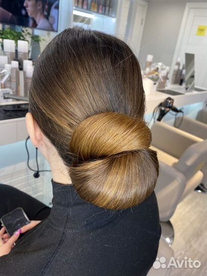 Свадебный стилист / прически / укладки