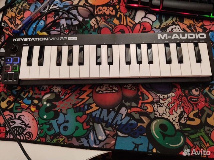 Midi клавиатура m-audio 32