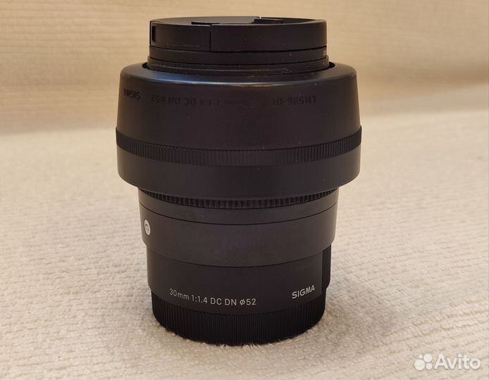 Объектив Sigma 30mm 1.4 sony E