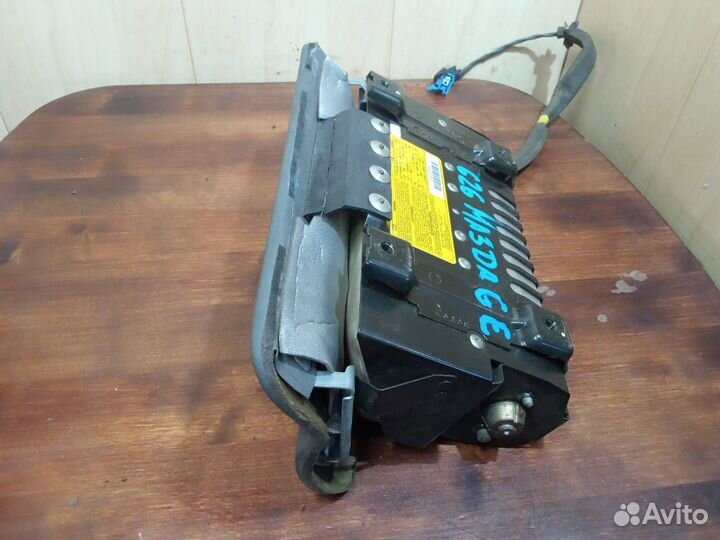 Подушка безопасности торпеды Mazda 626 GE