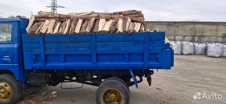 Дрова колотые, горбыль пиленый