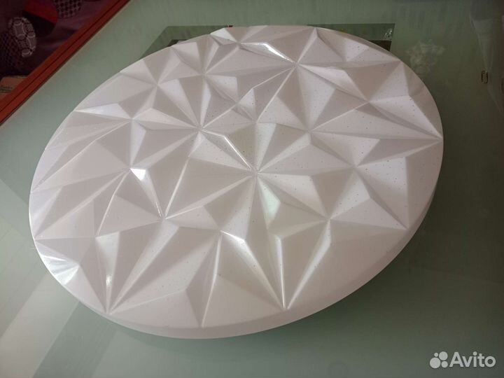 Лампа потолочная