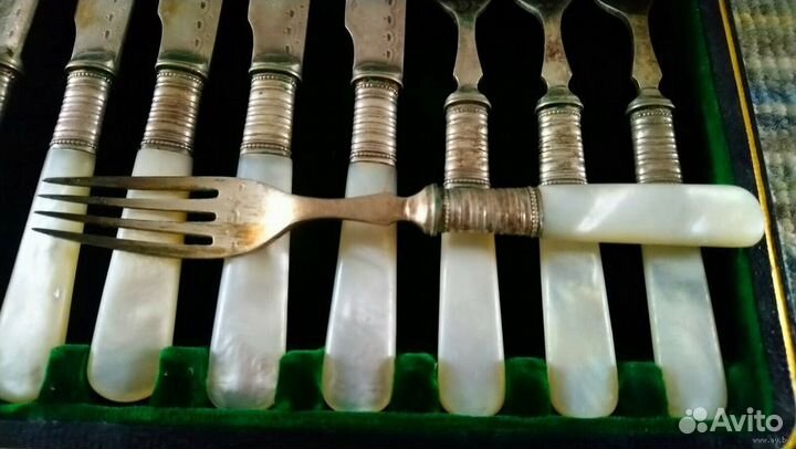 Винтажный набор столовых аксессуаров на 6 персон