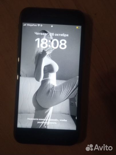 iPhone 8, 64 ГБ