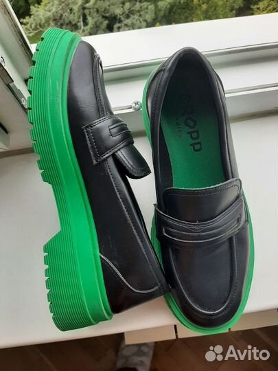 Продаю женскую обувь. 40й размер