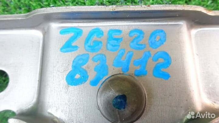 Трос ручника Toyota Wish ZGE20 2ZR-FAE 2011/08