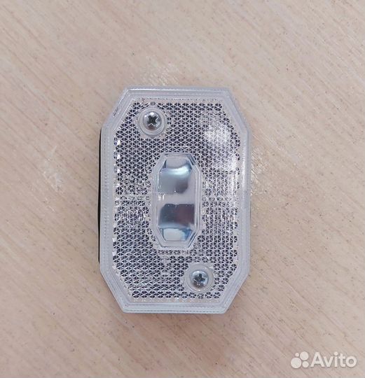 Фонарь габаритный прицепа FT-001 B белый fristom