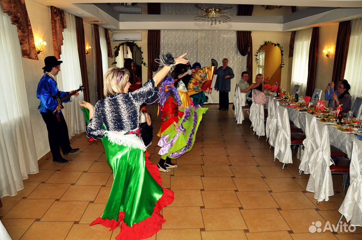 Ведущая свадеб, юбилеев, корпоративов. Тамада