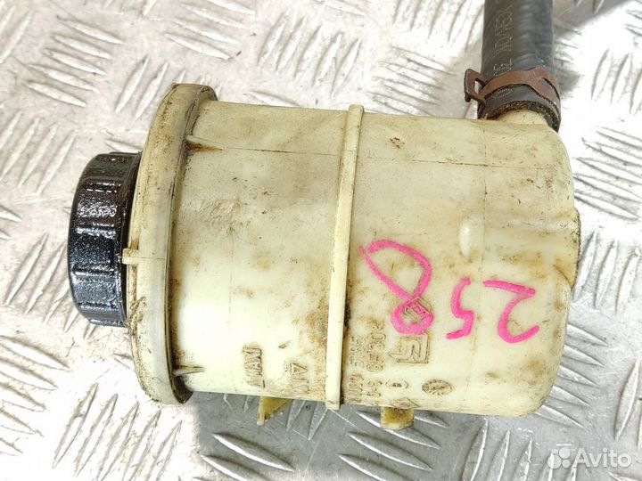 Бачок гидроусилителя Renault Logan 2005 2014