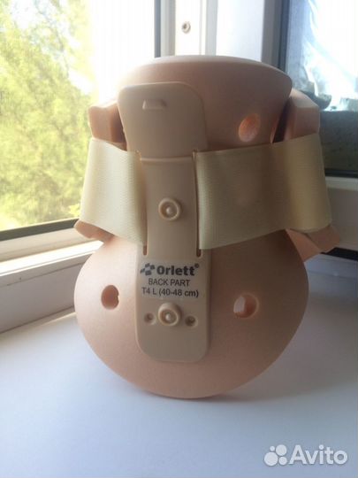 Бандаж шейный с отверстием над трахеей T4 L