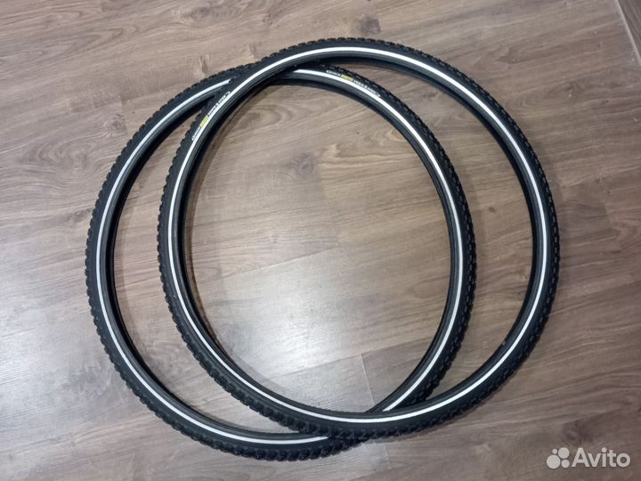 Зимние шипованные велопокрышки Schhwalbe 28*1,5