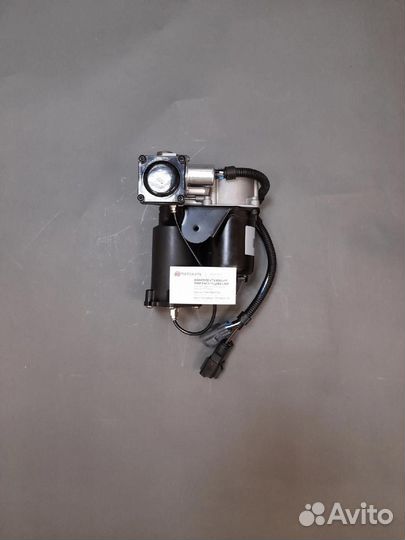 Компрессор Range Rover Sport L320 Hitachi