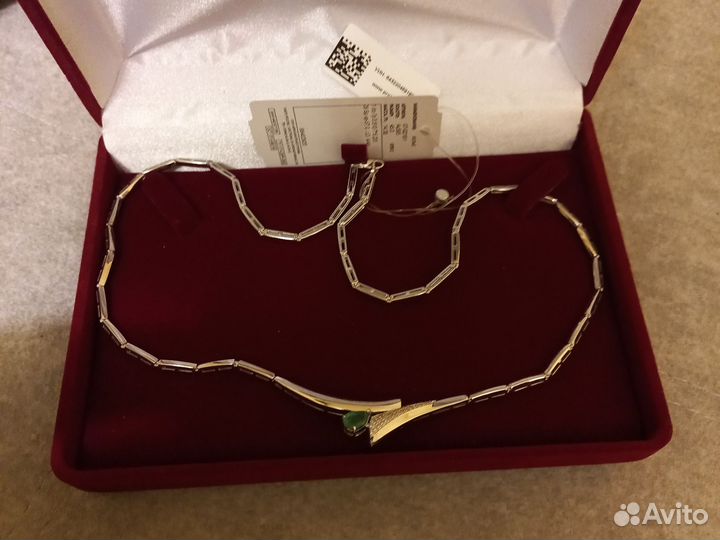 Золотое колье с бриллиантами белое золото